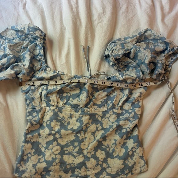 Abercrombie Blue and White Floral Linen Puff Sleeve Corset Blouse size Medium - Picture 10 of 12